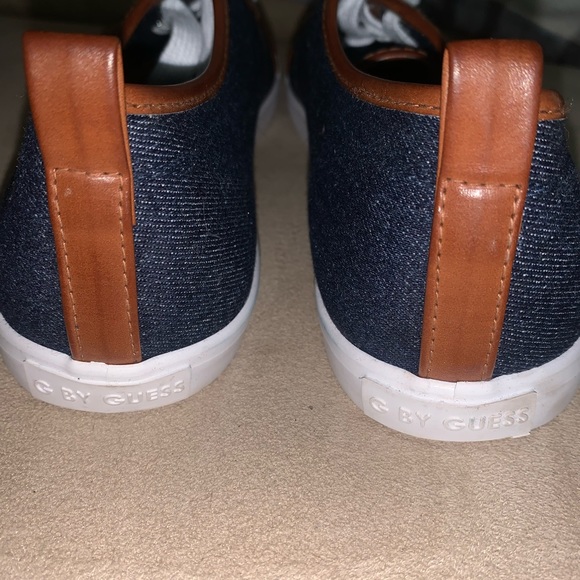 By GUESS Denim & brown shoes size 10 - Picture 2 of 7